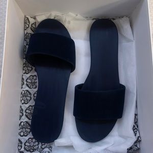Blue velvet sandals